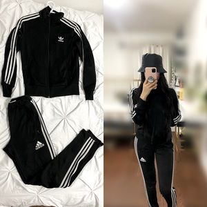 2-piece Adidas Tracksuit Set